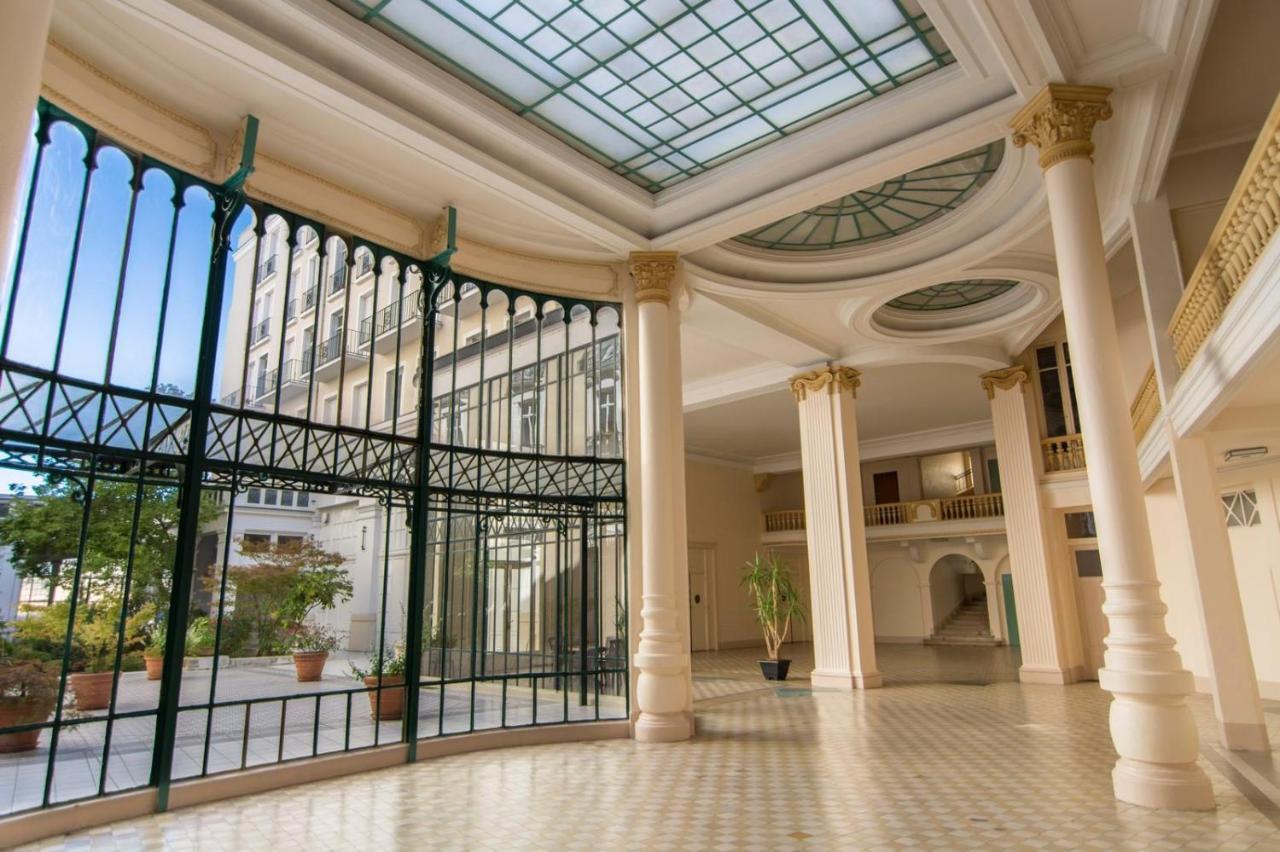 L Incomparable - International Palace ヴィシー エクステリア 写真